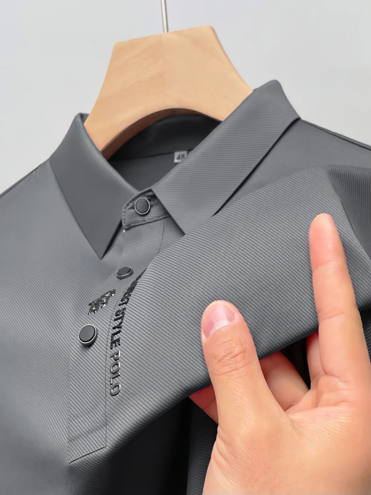Veneto: Wrinkle-Free Muscle Fit Polo